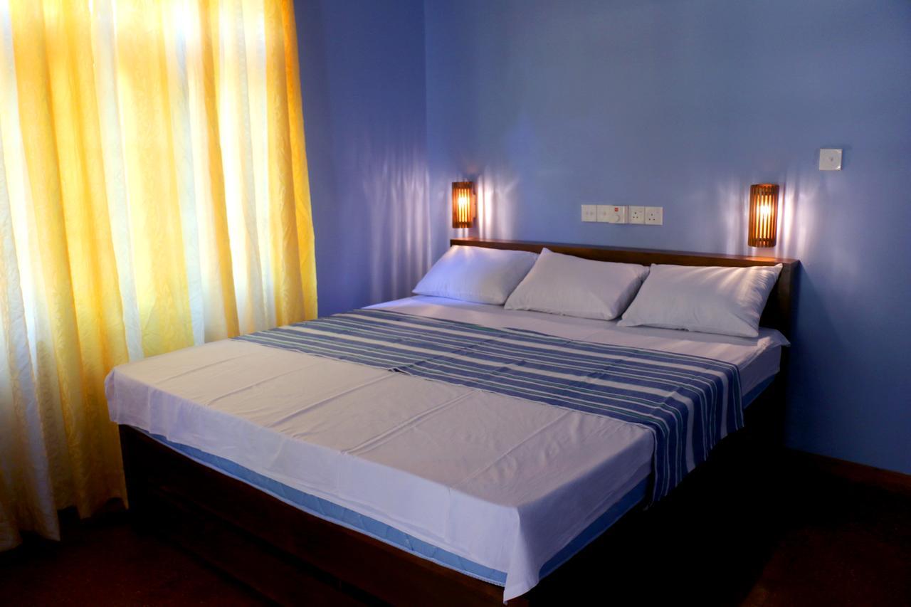 Lavish Eco Jungle Hotel Tissamaharama Exterior photo