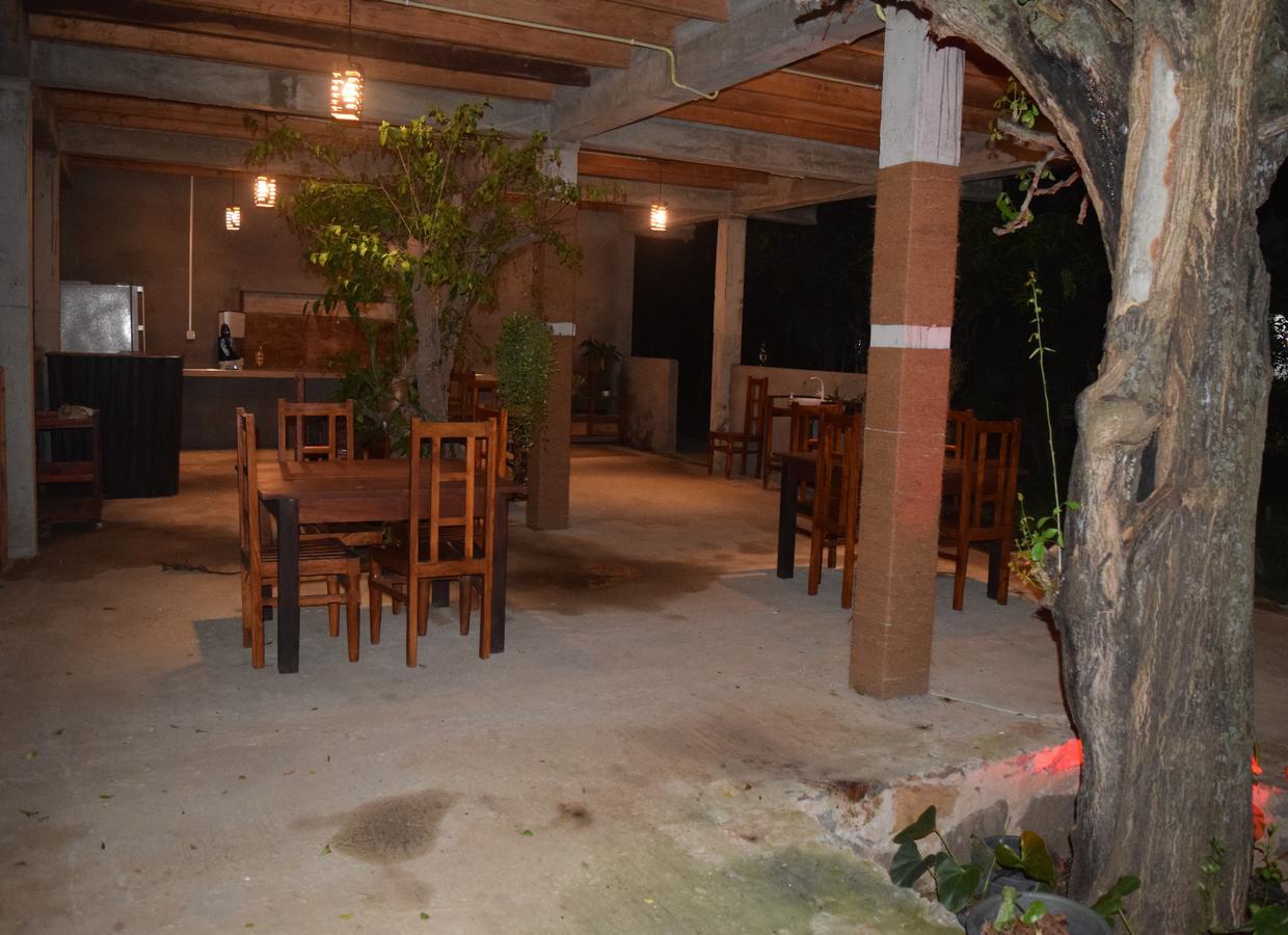 Lavish Eco Jungle Hotel Tissamaharama Exterior photo